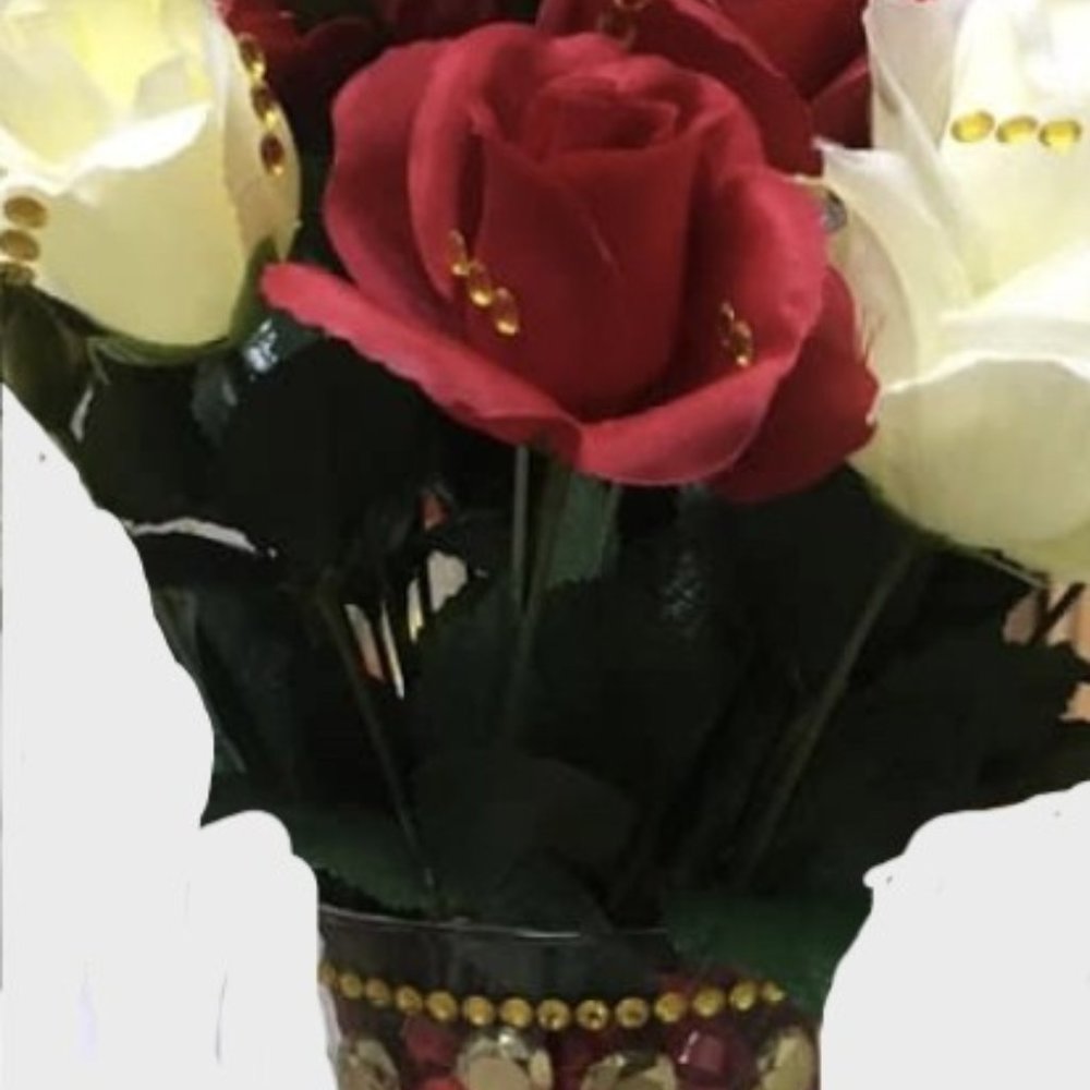 Heavenlee-Scent, Christmas colors flowery vase